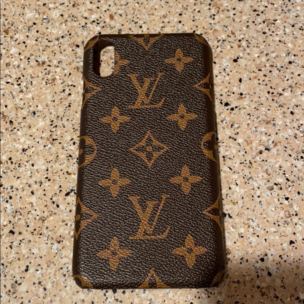 iPhone XS Max Case (Not Authentic)